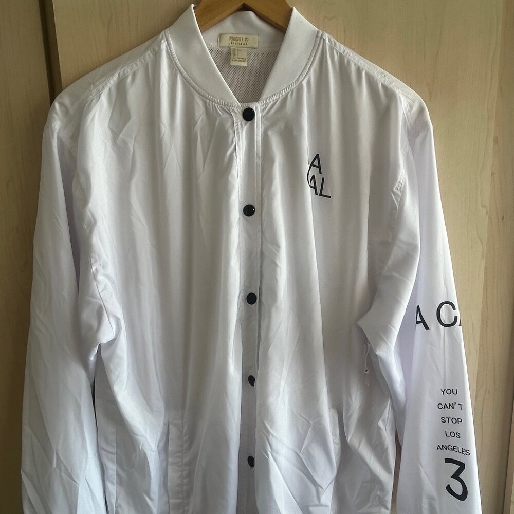 Forever 21 Los Angeles Womens/Mens Large white Button Up Jacket New w/Slight Def
